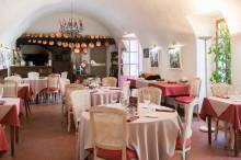 Le petit-déjeuner de l'hôtel : servi en chambres, en salle ou en terrasse